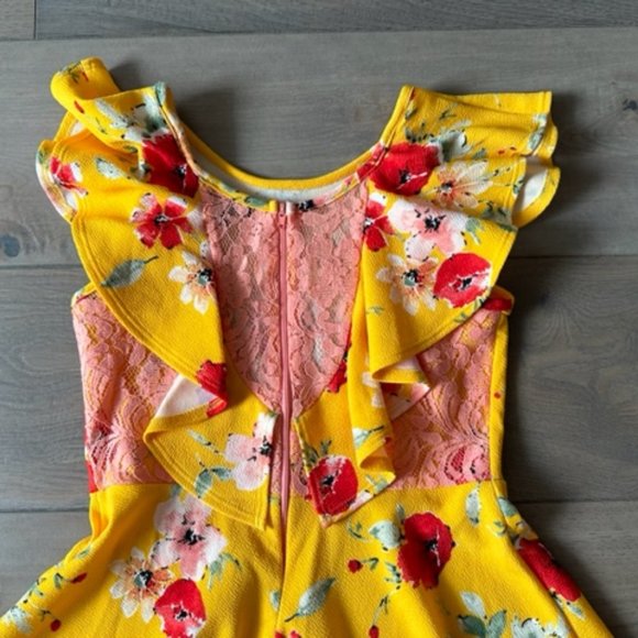 AVA & YETTY GIRLS FLORAL AND LACE MID LENGTH DRESS - Picture 3 of 3